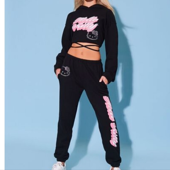 HELLO KITTY Wraparound Hoodie Knit cropped, size Small - Picture 2 of 11